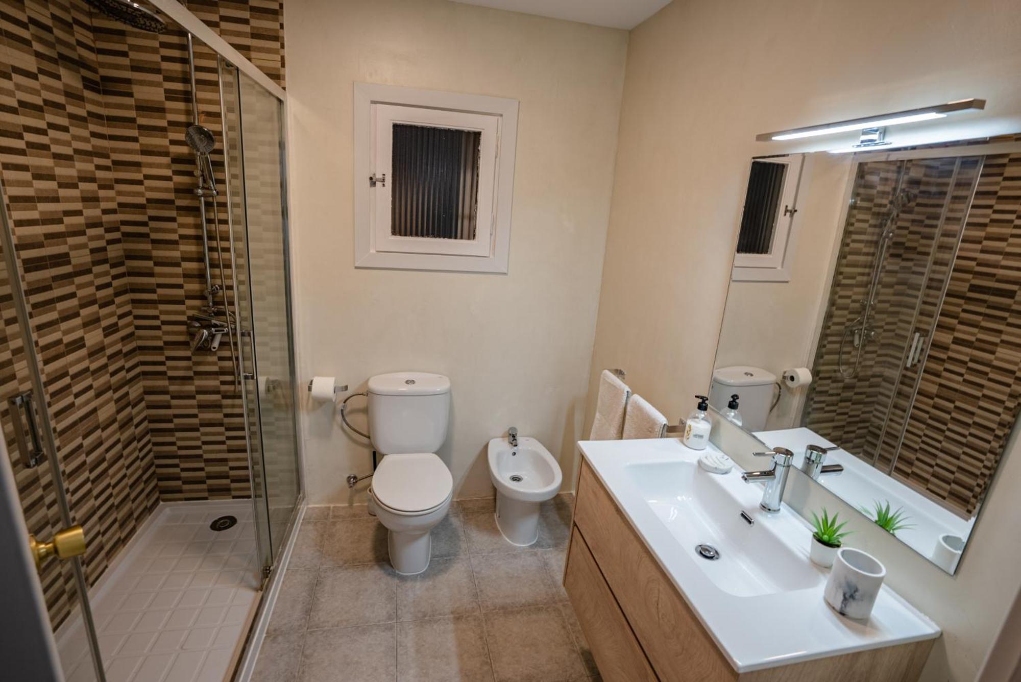 Flat Top Manger Apartment *