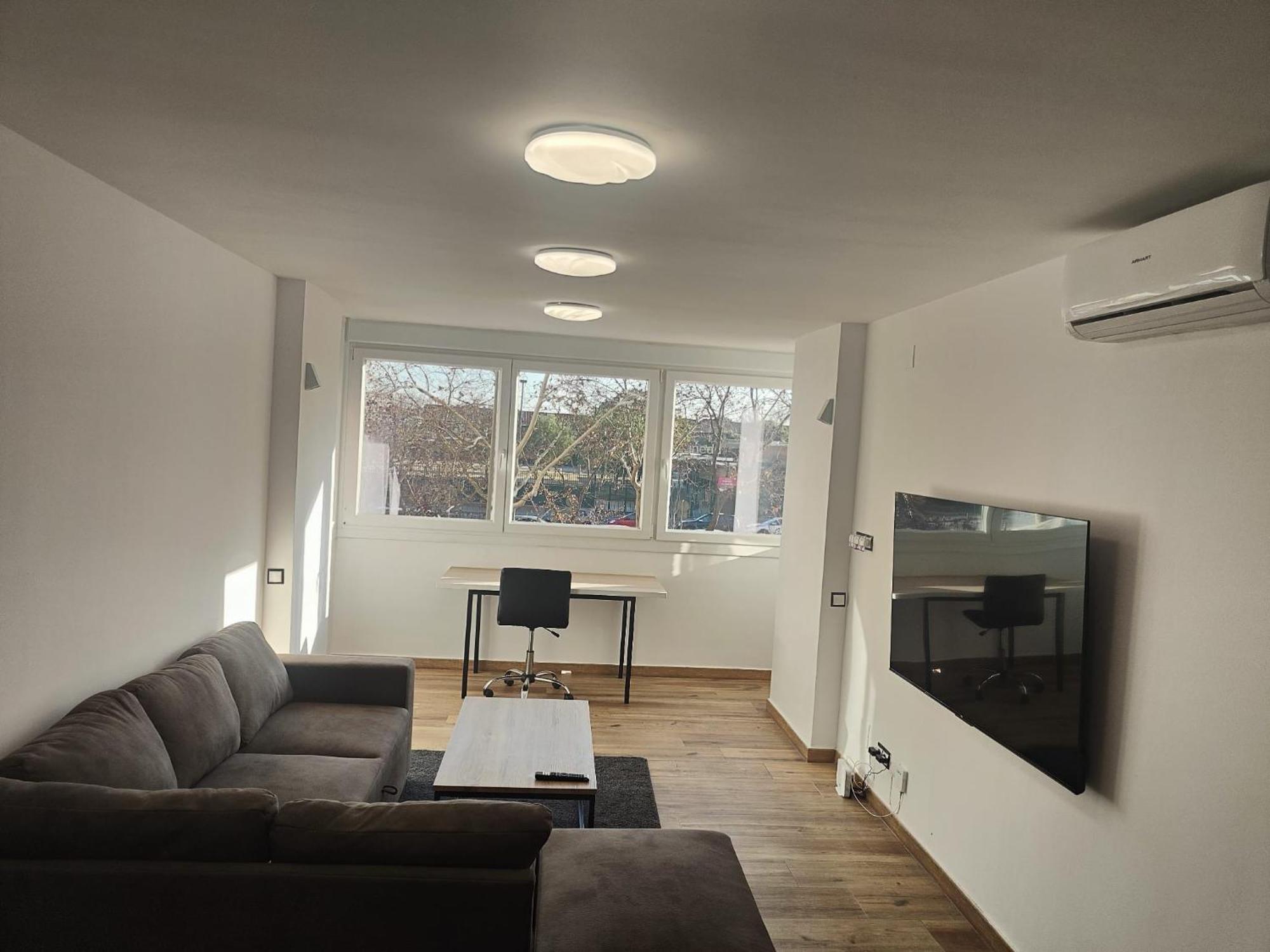Apartment Lovely Flat Fira