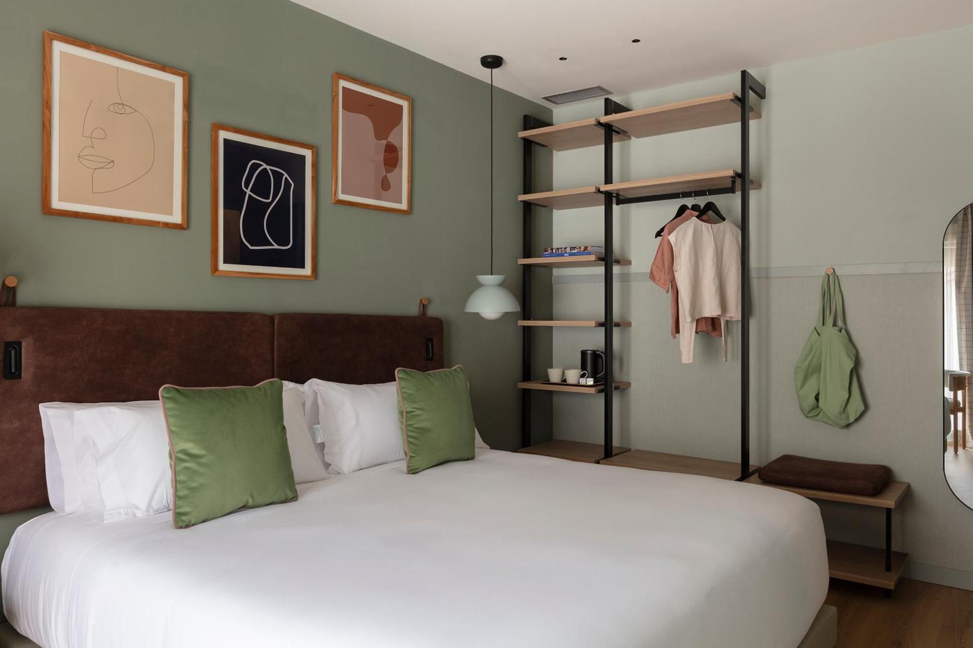 Hotel Curious By Alegria *