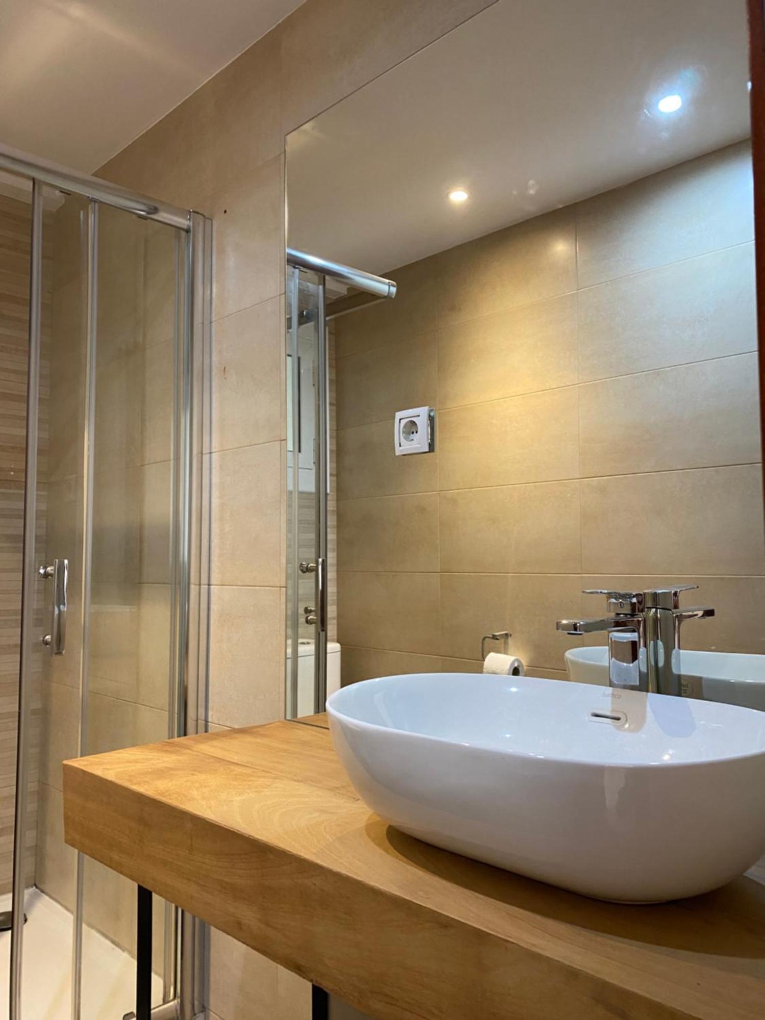 Amazing Sea And Sagrada Familia Views Homey Apartamento *