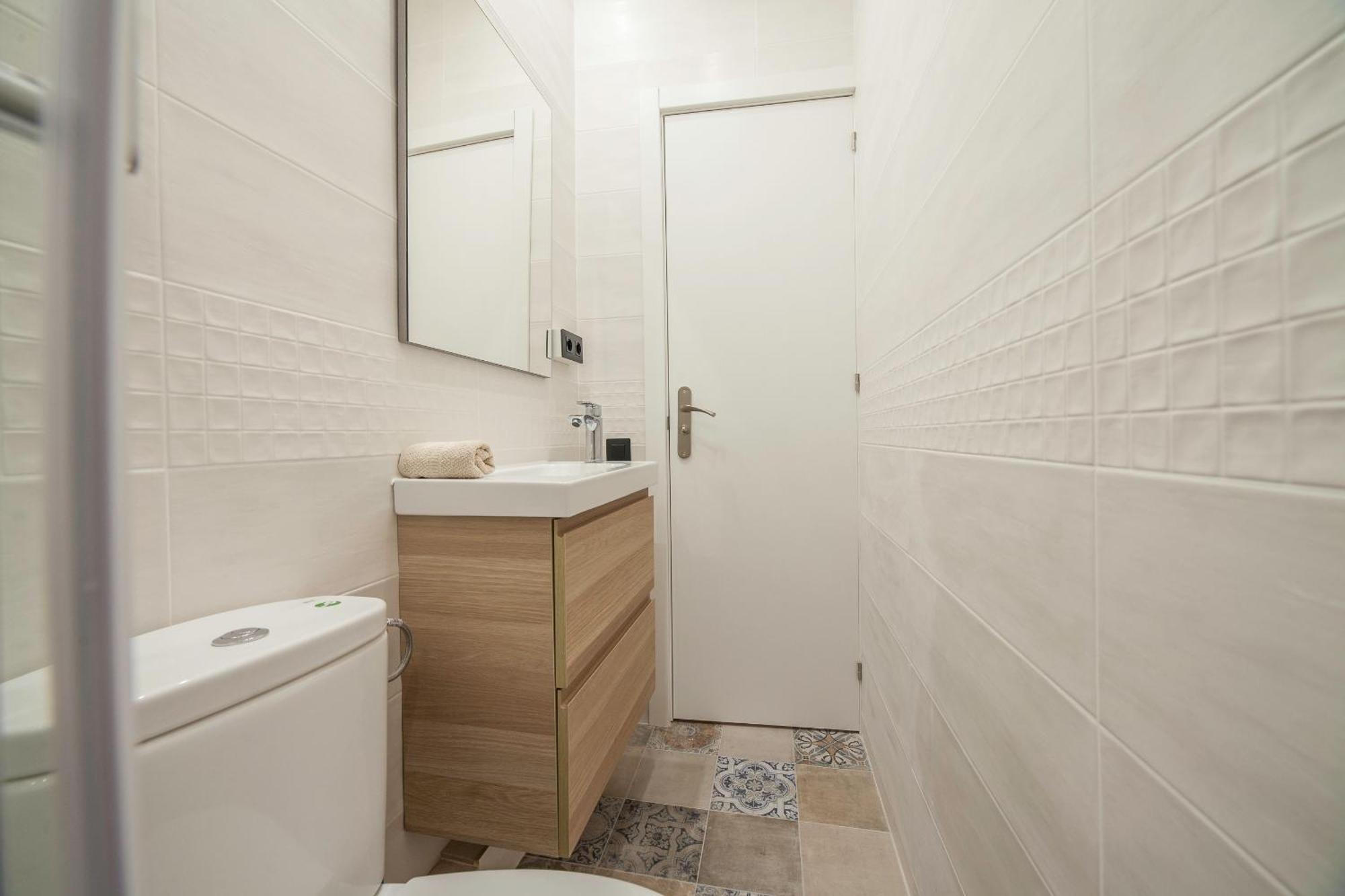 Botella Apartment *