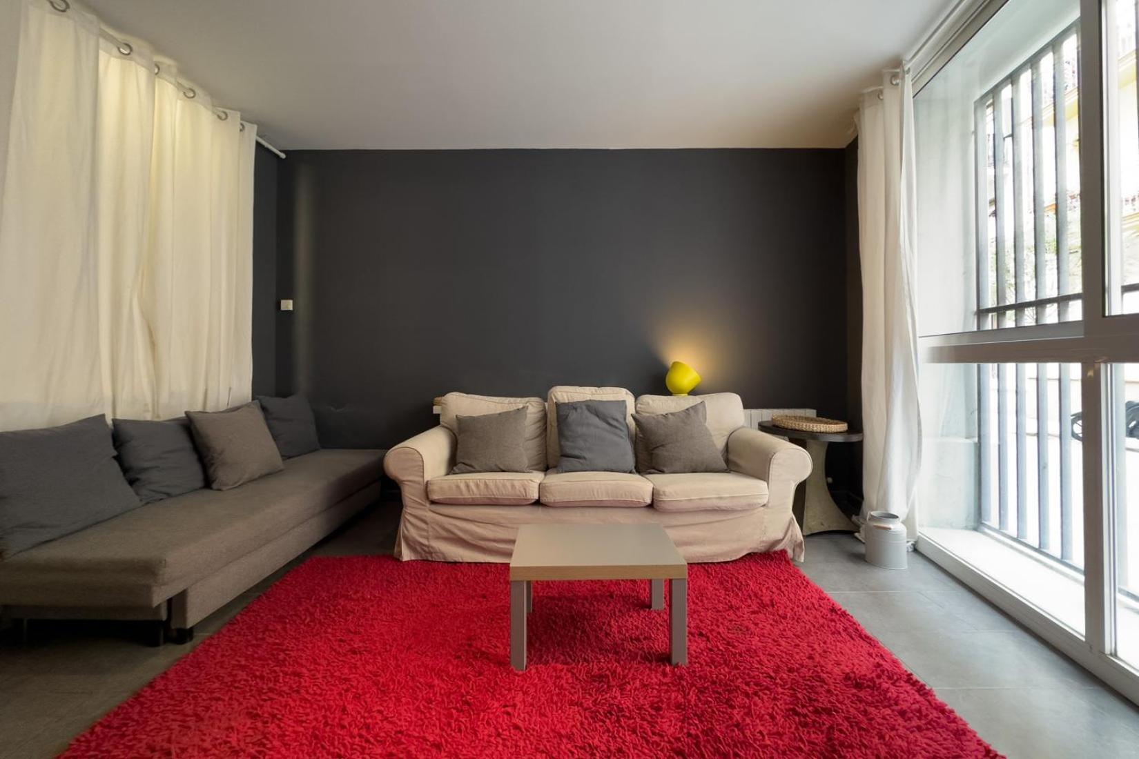 Ainb Sants Appartement *