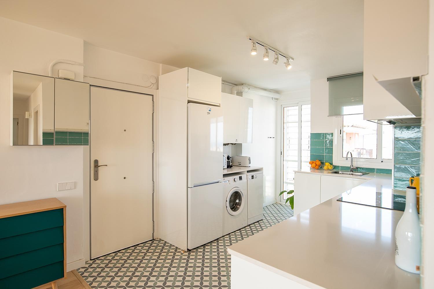 Magnificent Views, 3 Bedrooms, Terrace Apartment *