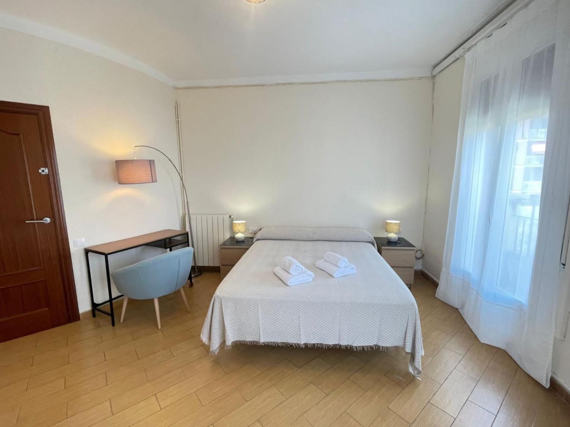 Rooms Nueva Valencia Frühstückspension *
