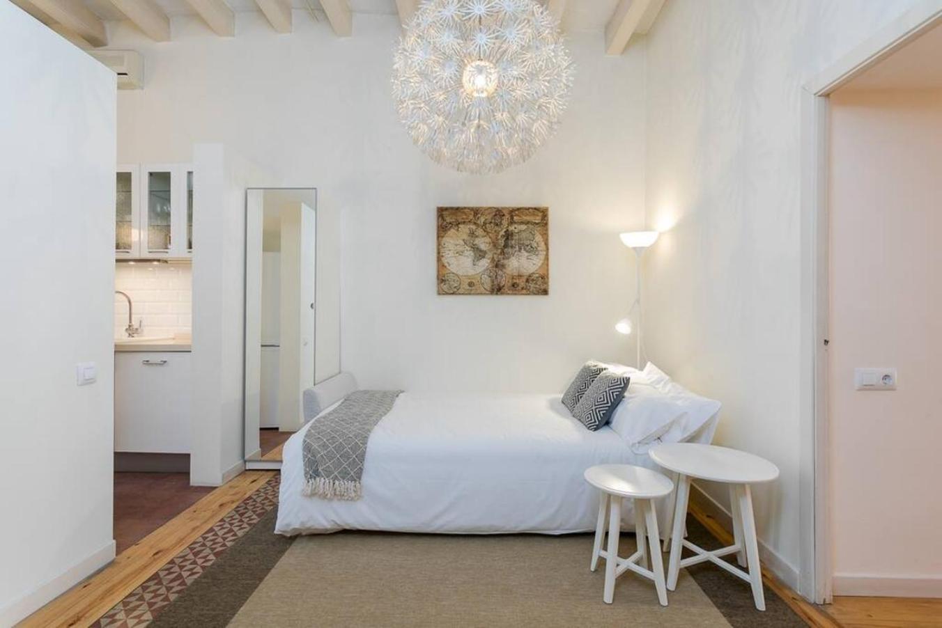 Luxurious With Awesome Rooftop Appartement *