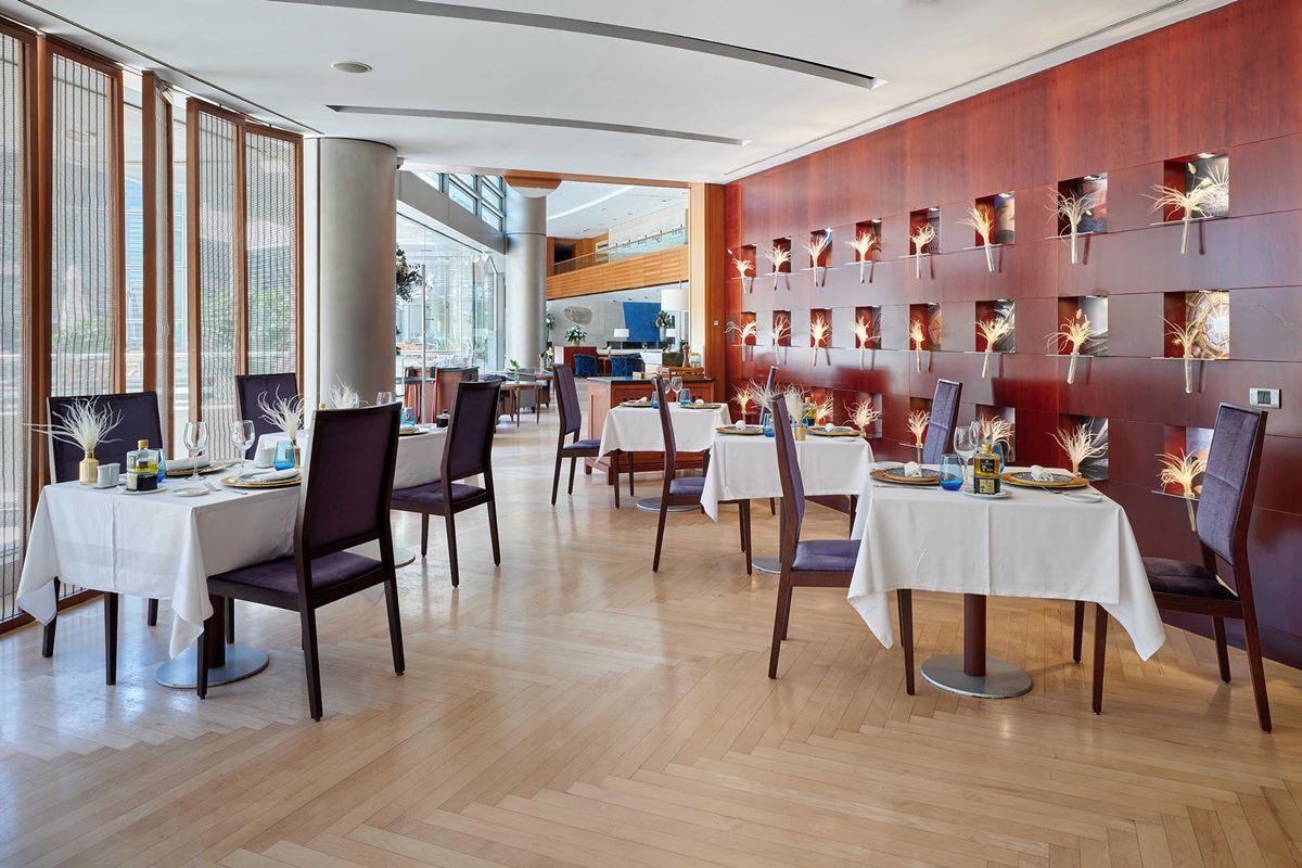 Eurostars Grand Marina Gl