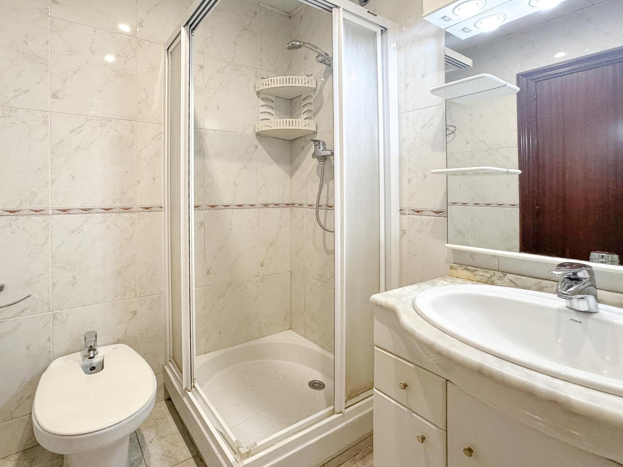 Charming In Shared Near Camp Nou * Barcelona