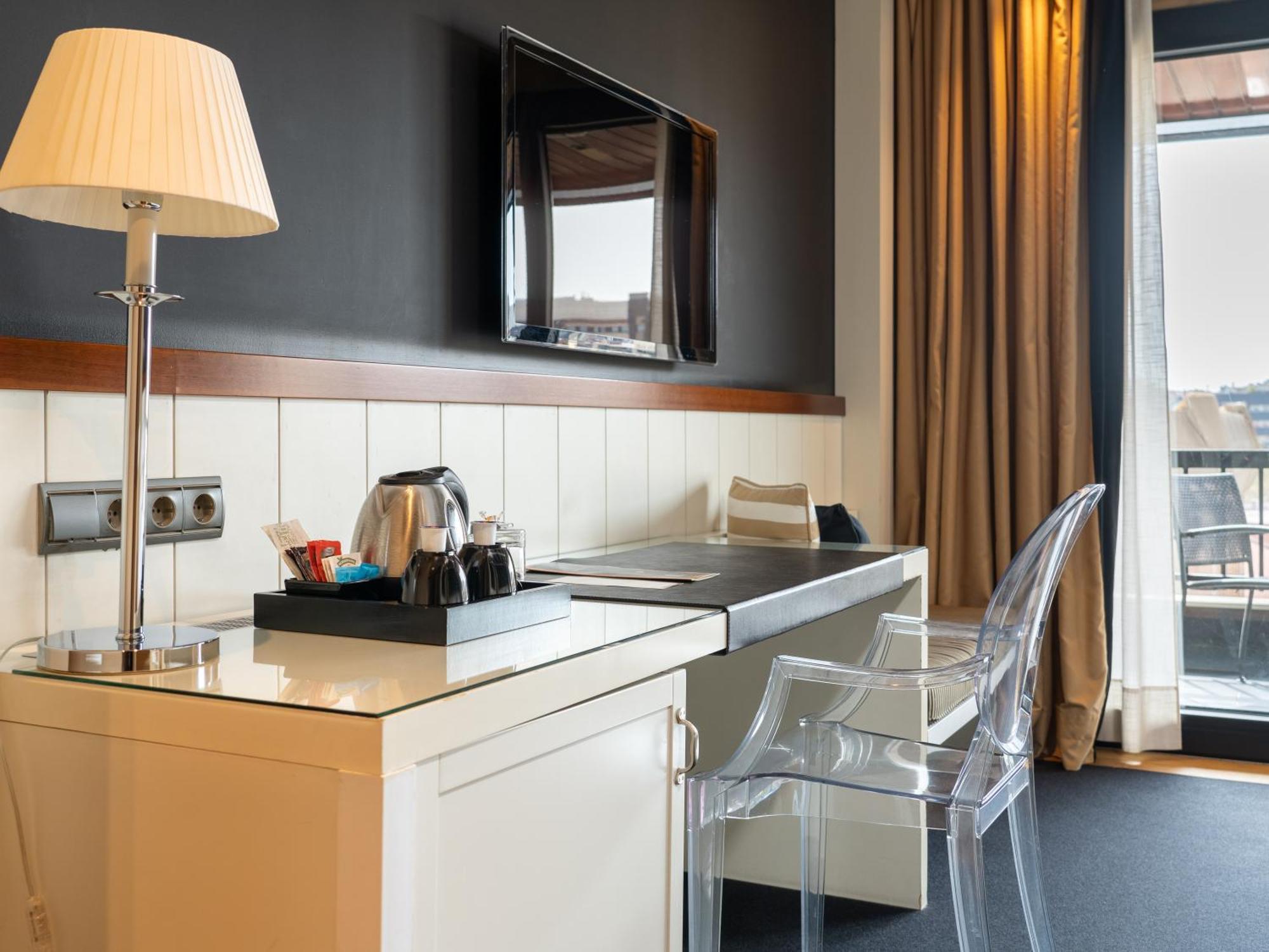 Hotel U232 4*