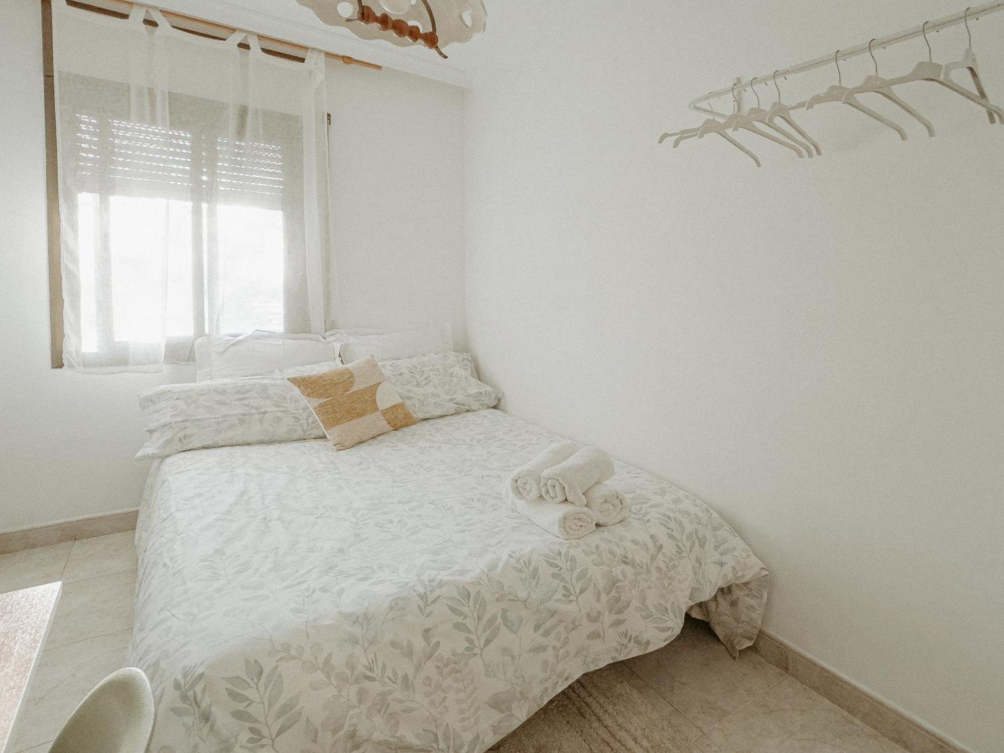 Charming In Shared Near Camp Nou * Barcelona