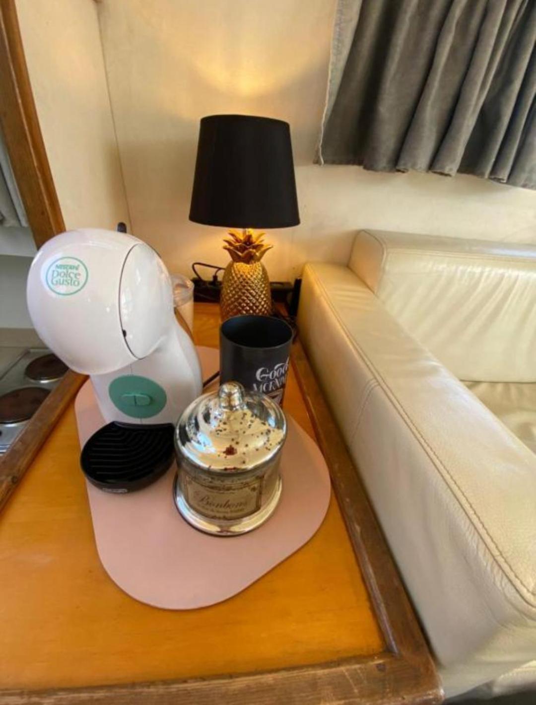 Apartment Zafiro, A Wonderful Yacht In Barcelona Sant Adria de Besos