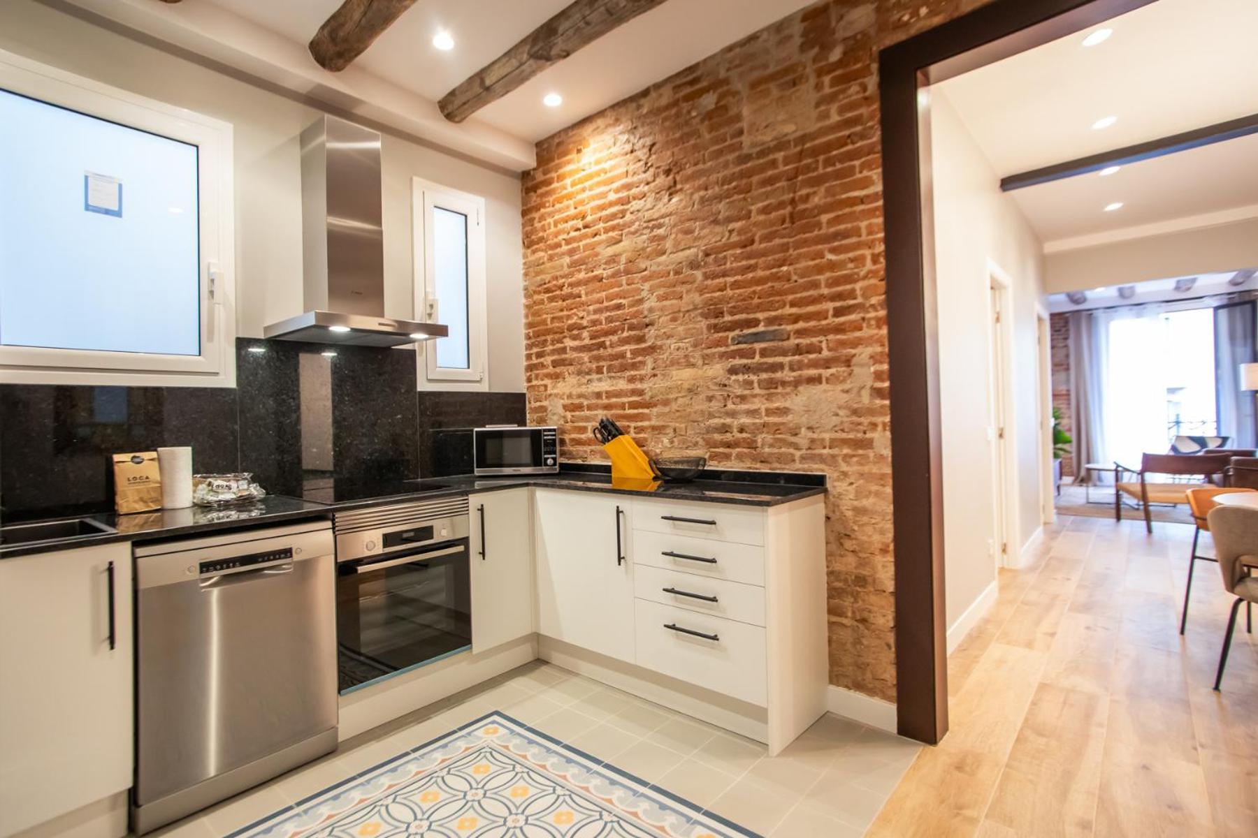 23mal1075- Beautiful 2br Near Sagrada Fa Appartement *