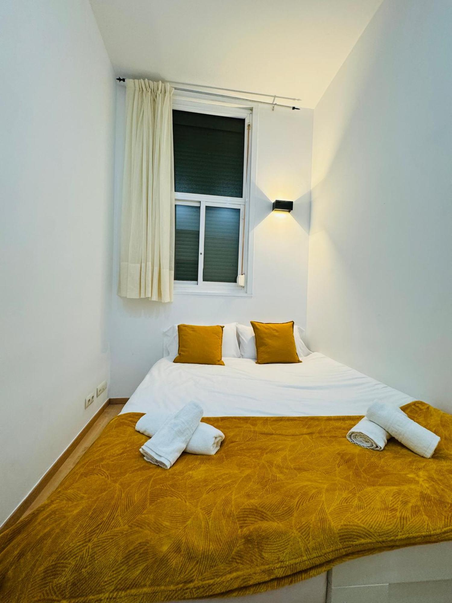 Pamis Sants, Apartment Barcelona