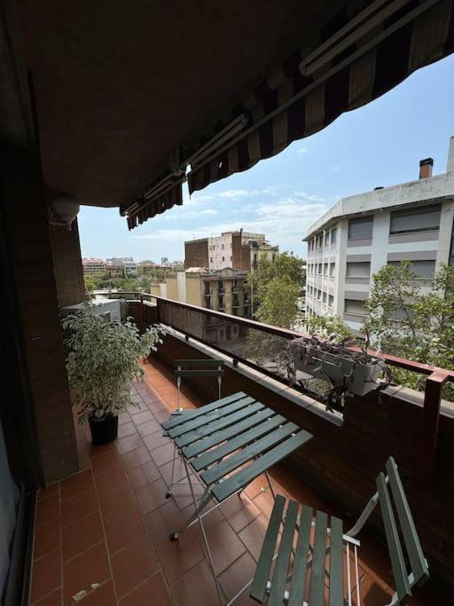 Apartment Centric Next To Arc De Triof Barcelona