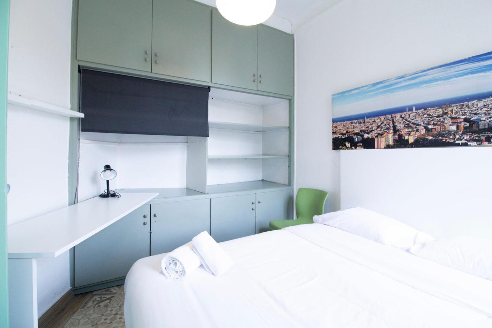 Marina Sagrada Familia Apartment *