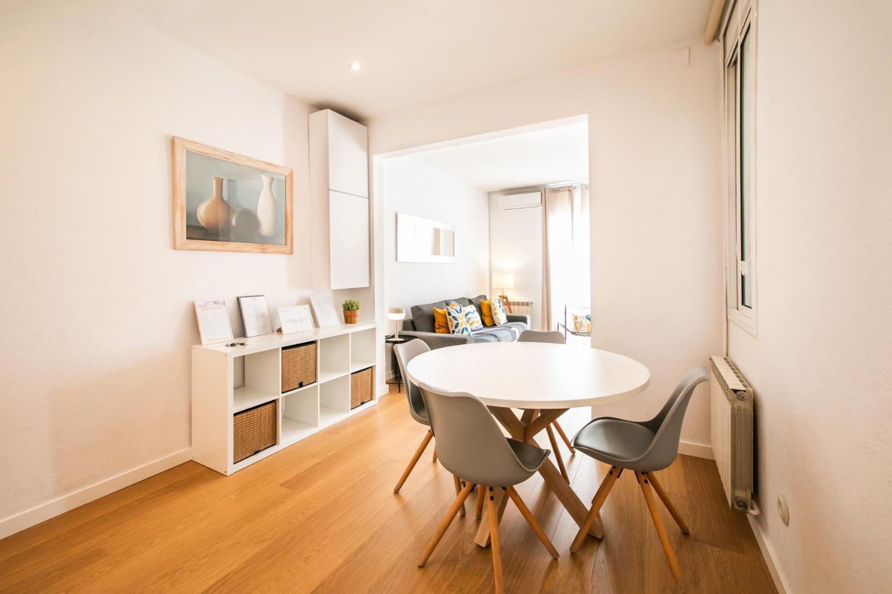42ara1026 - Spacious In Eixample * Barcelona