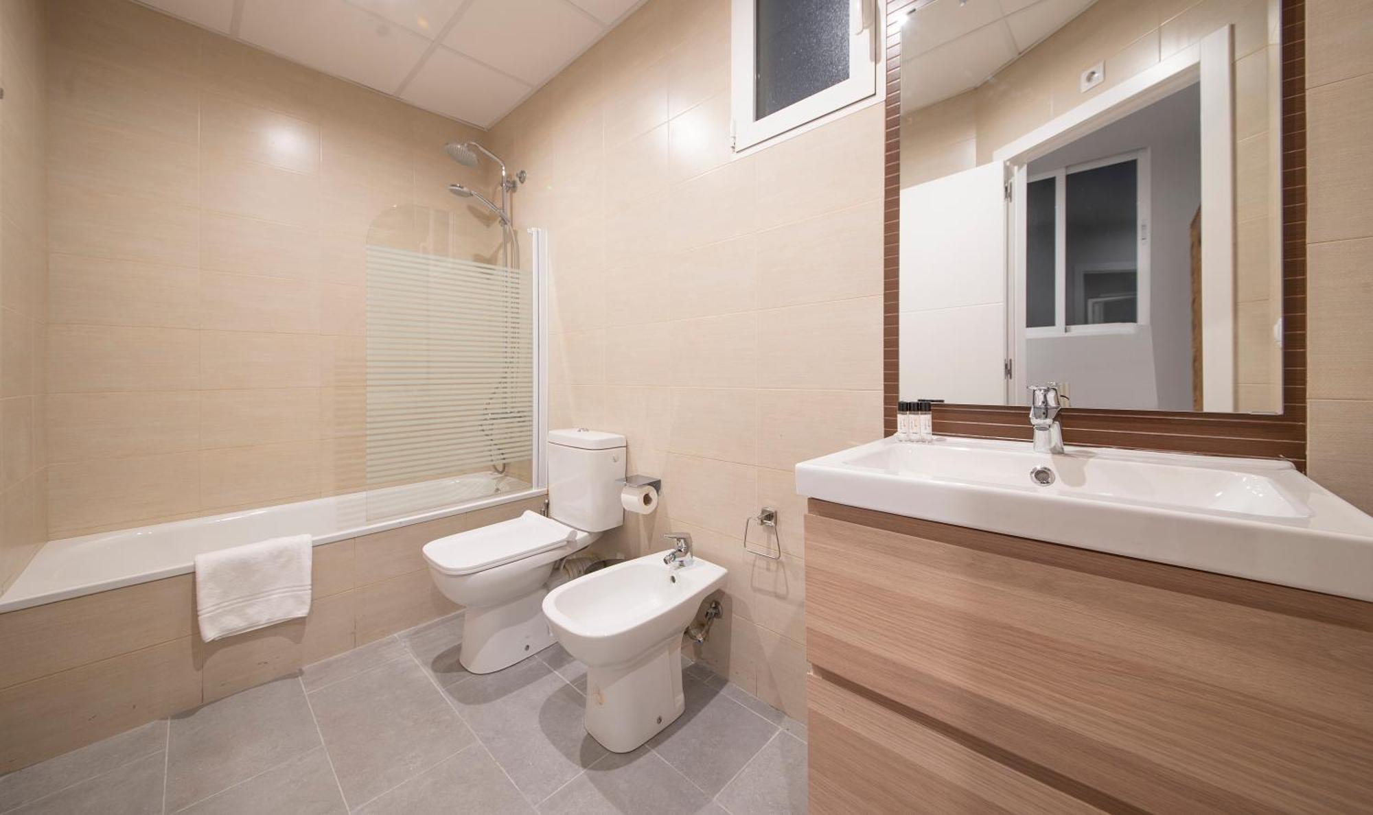 Appartement 4 En Calle Rosello Stylish Barcelone