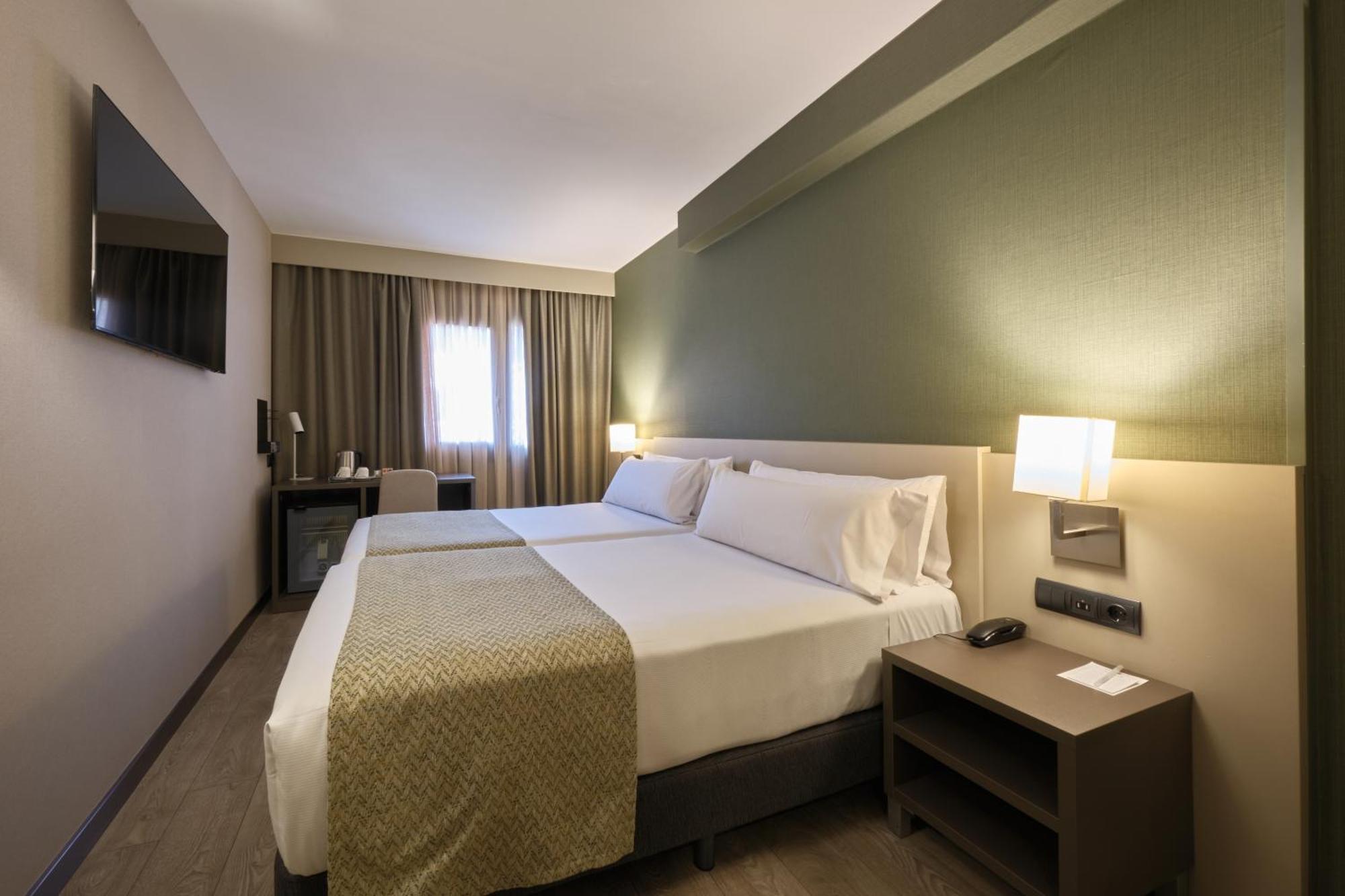 Hotel Catalonia Park Putxet 4*