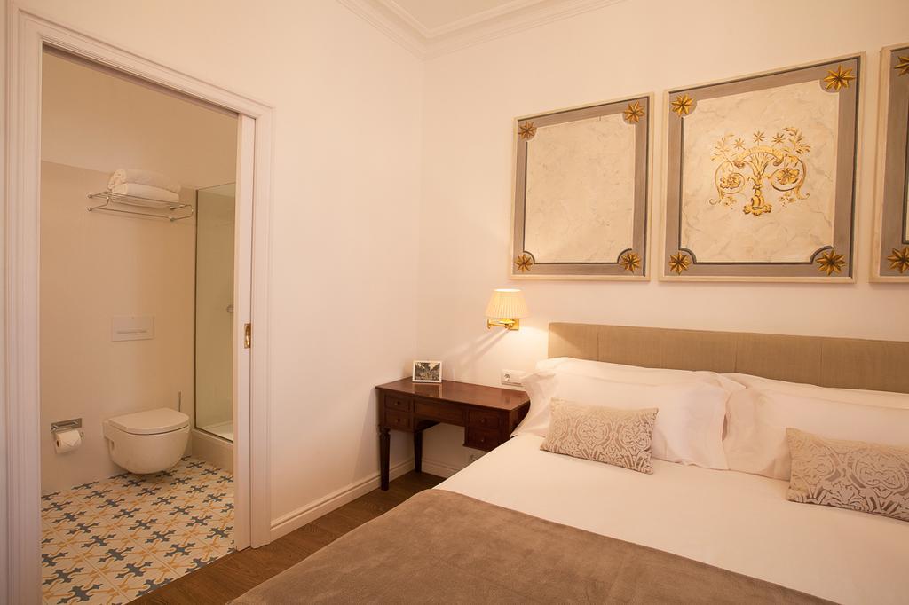 Milton House Paseo De Gracia Barcelona