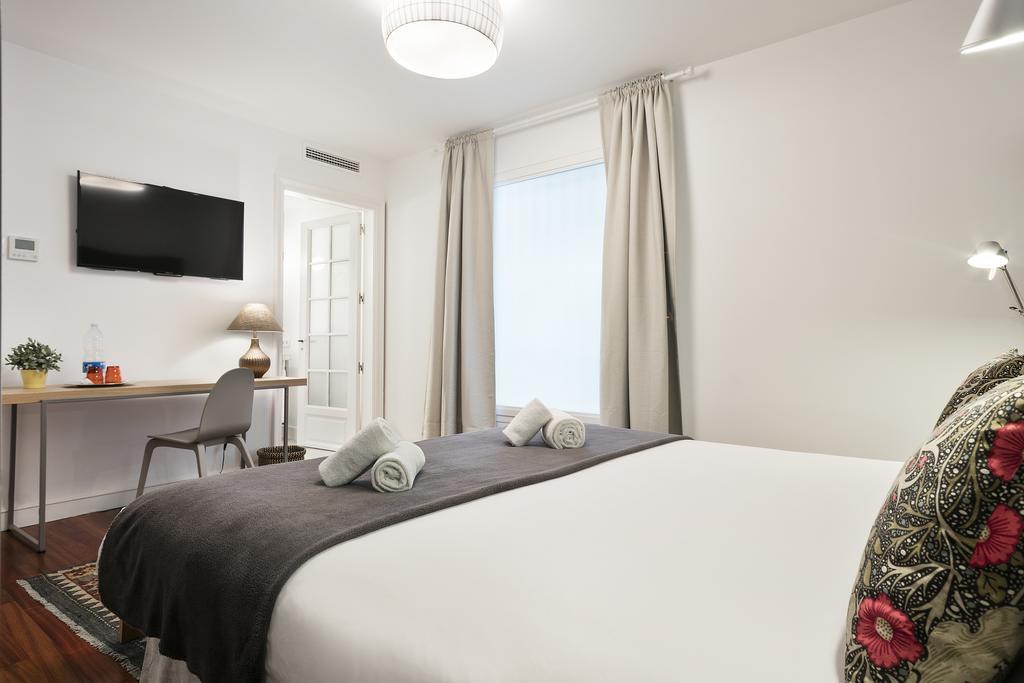 Apartment Milton House Gran Via Barcelona