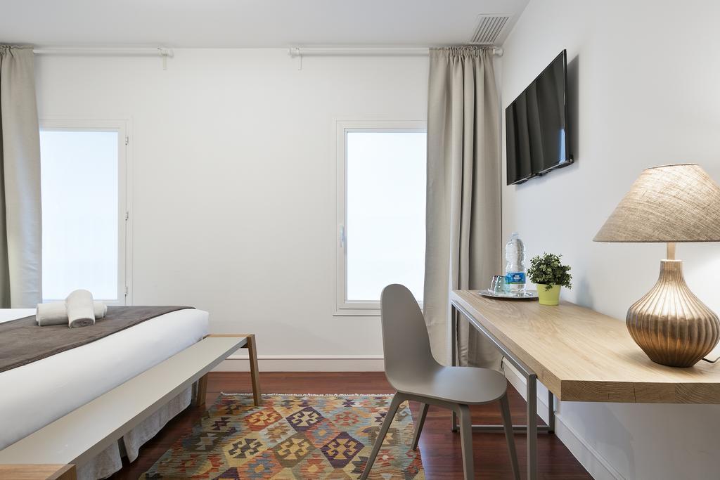 Apartment Milton House Gran Via Barcelona