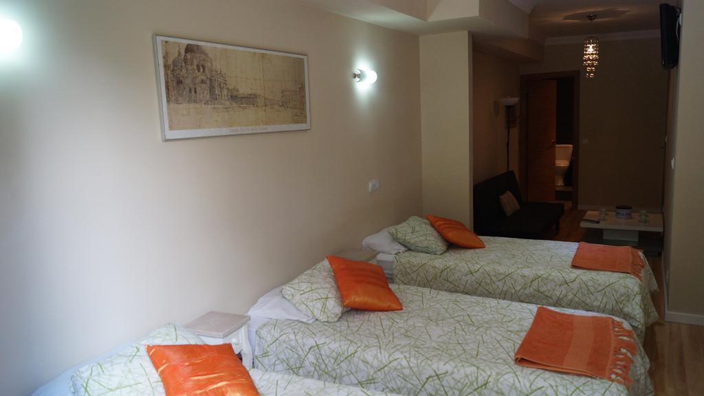 Gasthuis Good-home Paseo De Gracia 2*