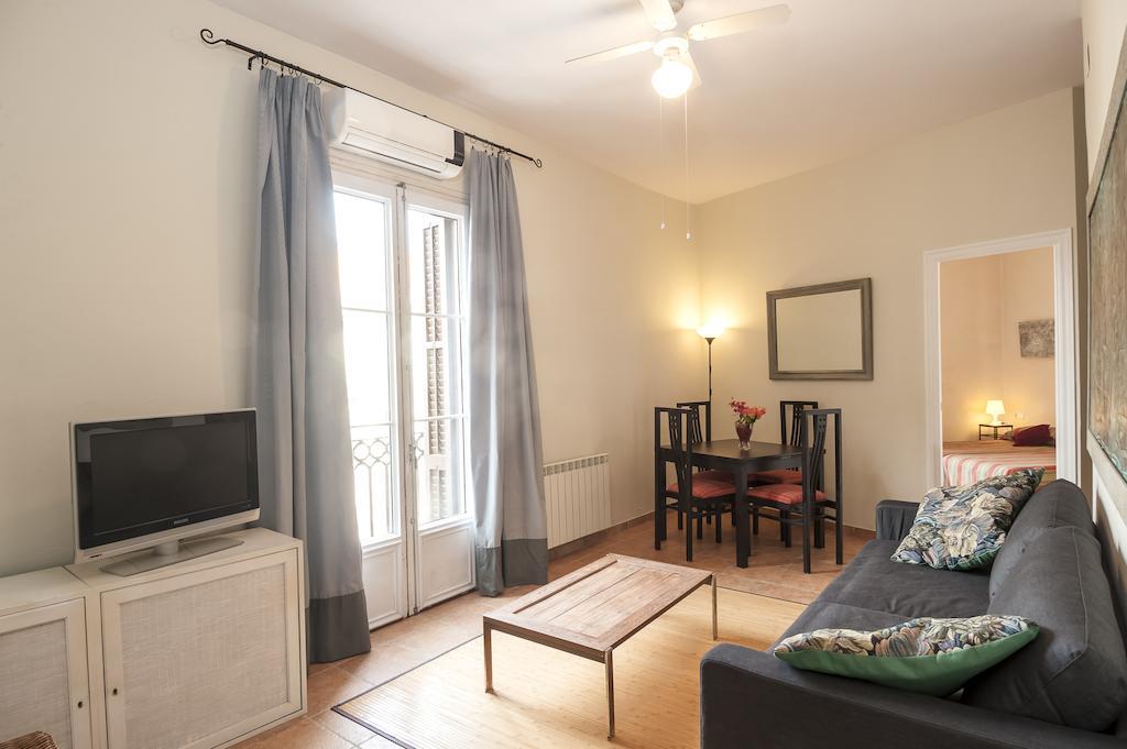 Apartment Gaudi 1 *