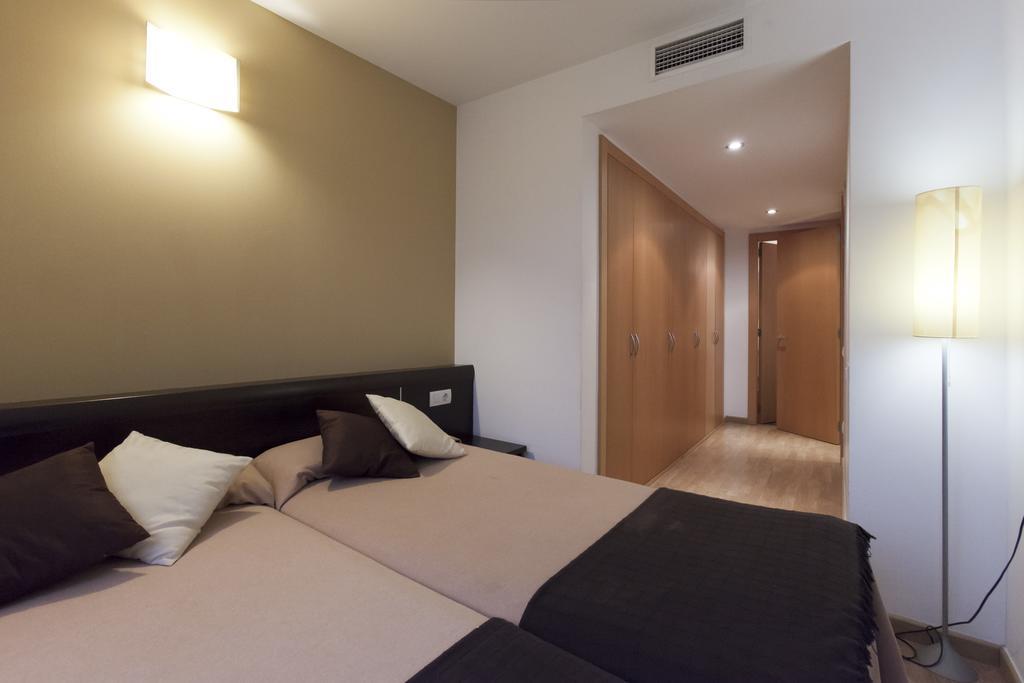 Apartment Apartaments Travessera-Parc Gueell Barcelona