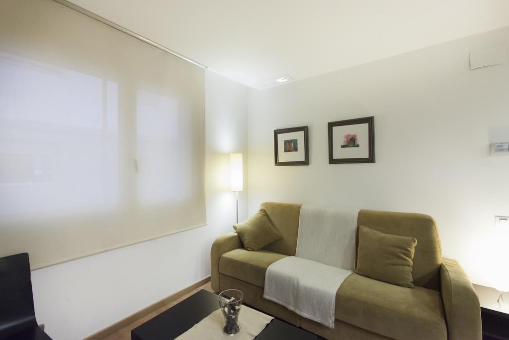 Apartaments Travessera-Parc Gueell Barcelona