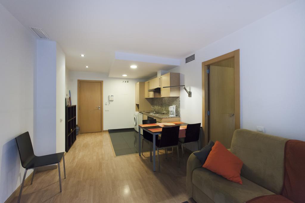 Apartment Apartaments Travessera-Parc Gueell Barcelona