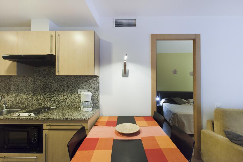 Apartment Apartaments Travessera-Parc Gueell Barcelona