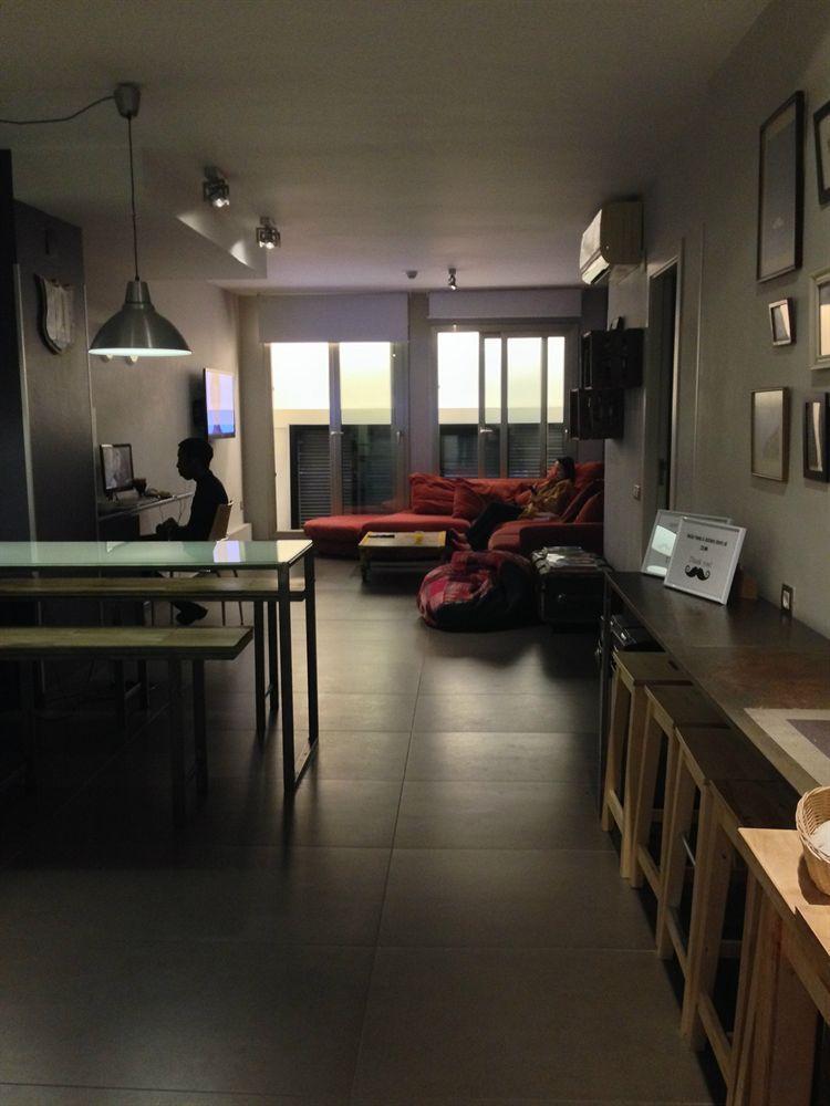 Don Moustache Boutique Hostel *