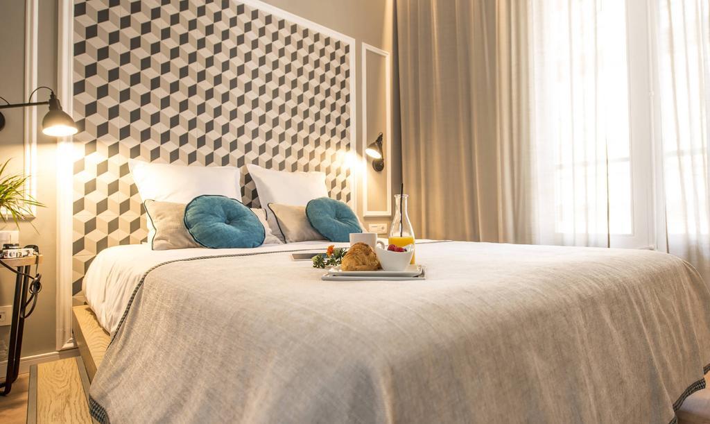 Mosaic By Ona Hotel 3*