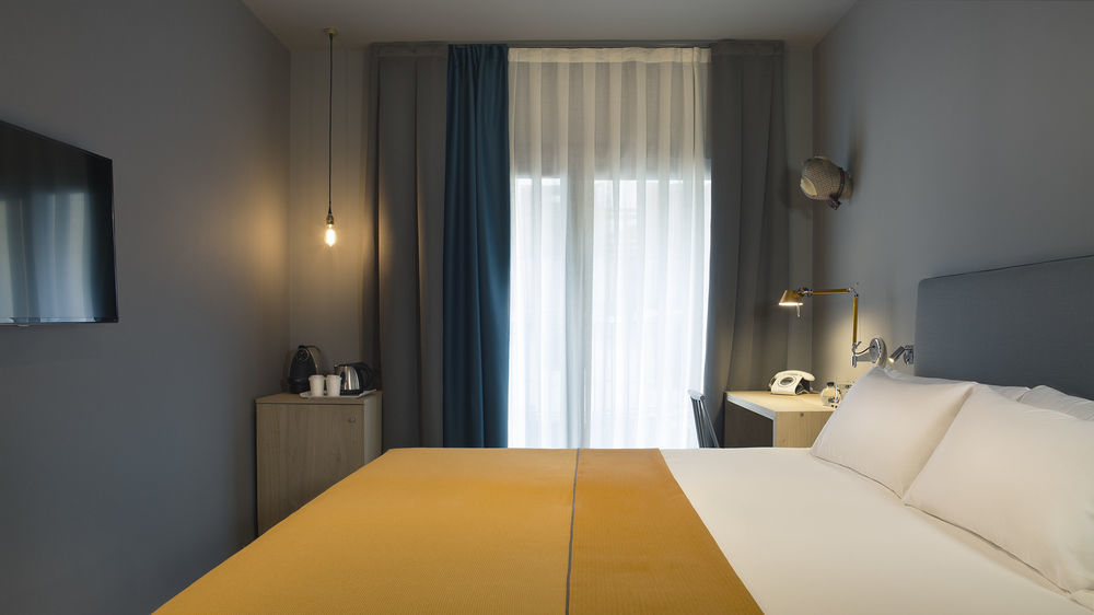 Hotel Yurbban Trafalgar 3*