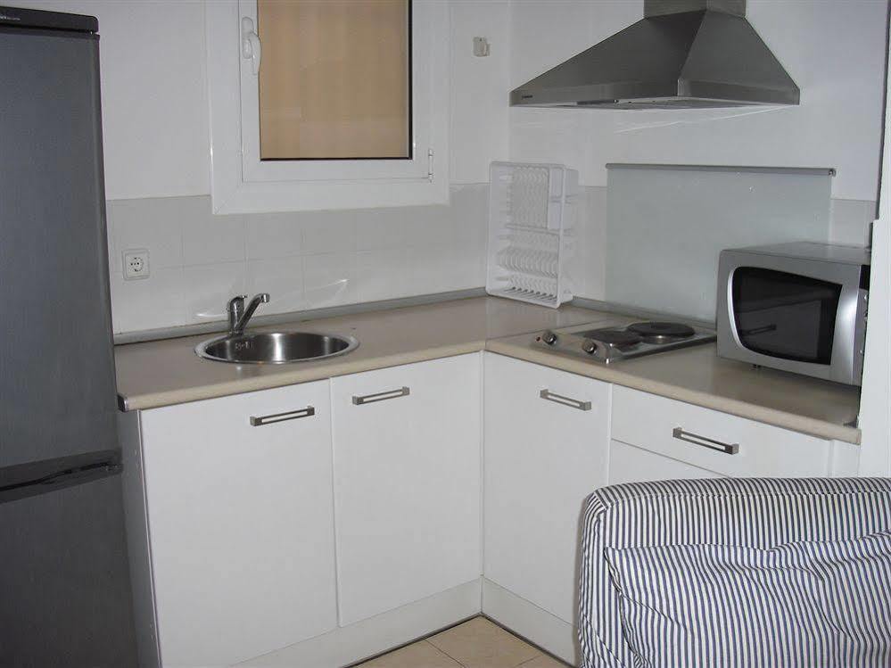 Apartaments Travessera-Parc Gueell Apartment
