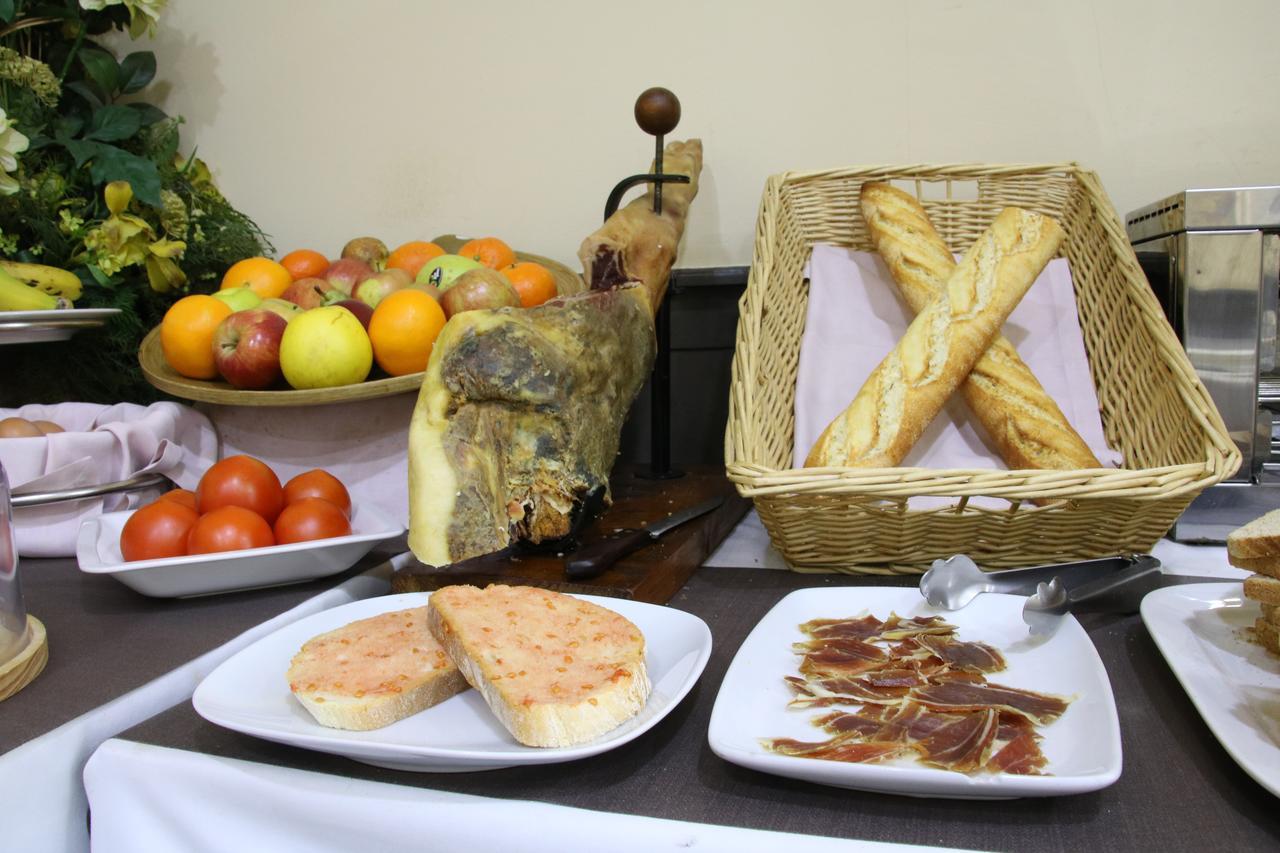 Apartaments Travessera-Parc Gueell