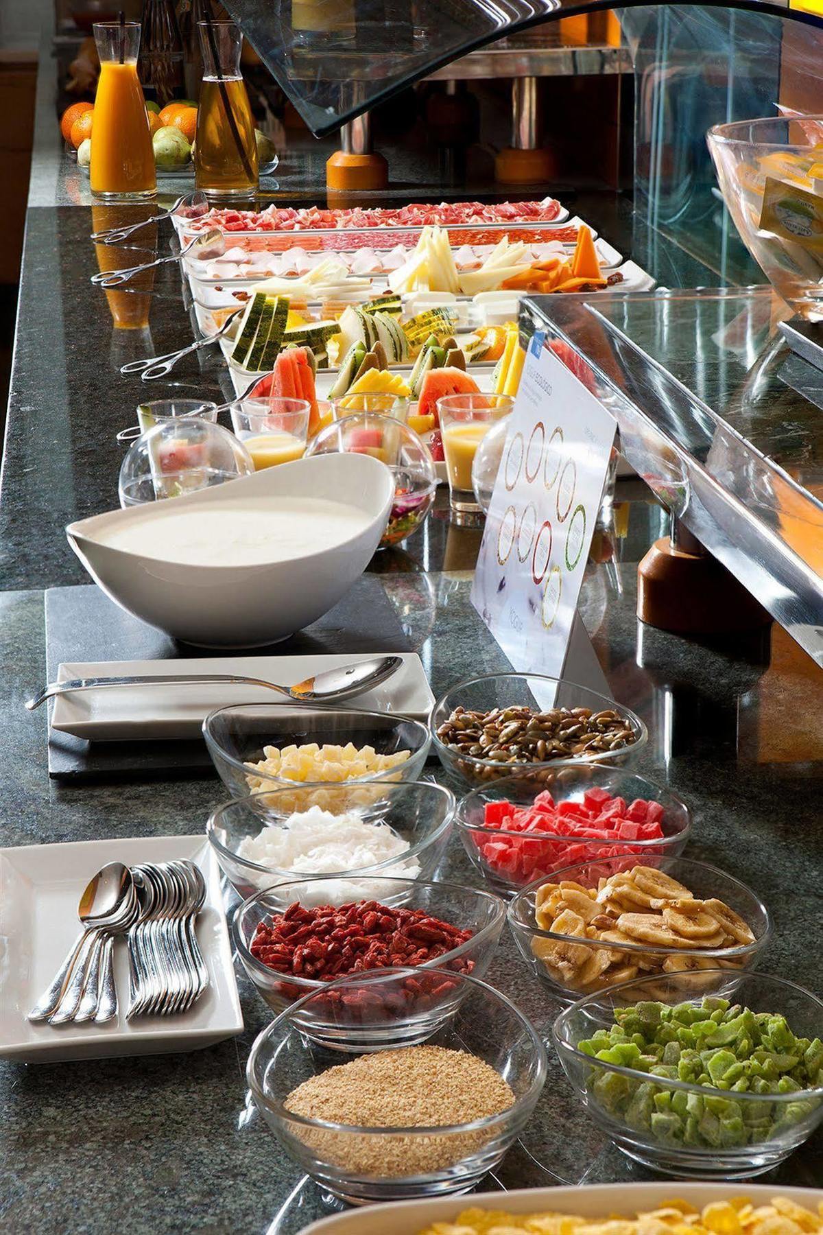 Hesperia Ramblas Hotel 4*