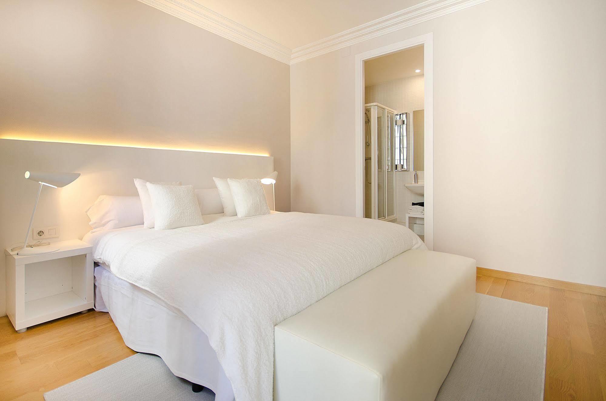 Stylish Diagonal Appartement