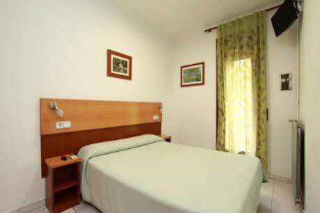 Guest house Ballestero 2*