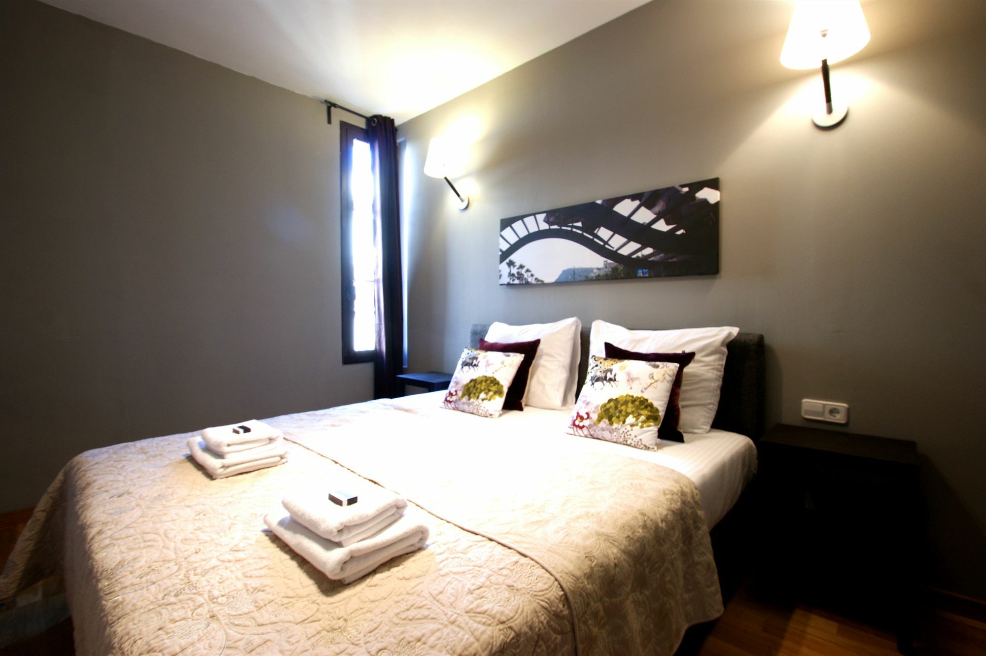 Short Group Paseo De Gracia Serviced * Barcelona