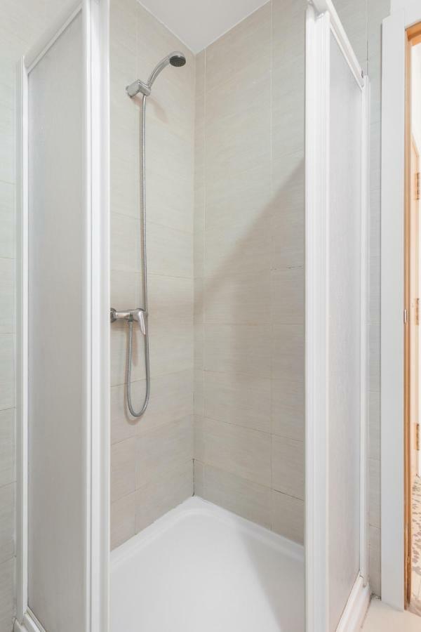 Flateli Rossello Apartment Barcelona