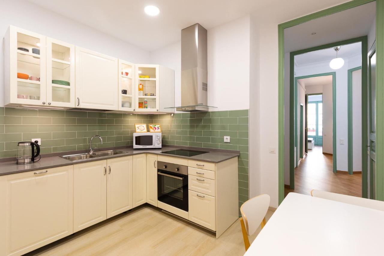 Modernist Family Appartement Barcelona